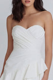 Vestido corto de graduación fruncido Sweetheart A-Line con volantes