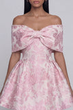 Mini vestido de bienvenida Jacquard rosa A-Line con hombros descubiertos y lazo