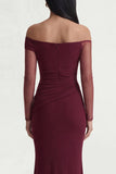 Vestido formal de sirena burdeos con hombros descubiertos