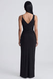 Vestido formal negro con escote en V y abertura