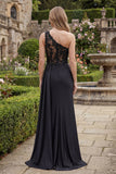 Vestido largo de graduación negro de sirena de un hombro con cuentas y abertura