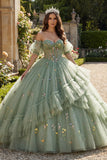 Corsé floral de salvia descubierto con tul y vestido de quinceañera