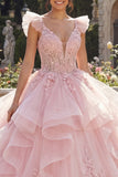 Vestido de gala rosa con volantes y vestido de quinceañera con pligués y flores tridimensionales