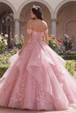 Vestido de baile rosa con hombros descubiertos y volantes de quinceañera
