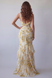 Vestido formal de sirena con volantes florales amarillo claro y tirantes finos