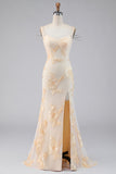 Vestido formal floral de sirena amarillo claro con tiras de cadena de pedrería