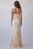 Vestido formal floral de sirena amarillo claro con tiras de cadena de pedrería