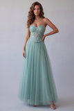 Corsé verde sin tirantes Vestido formal de tul con aplicación de línea