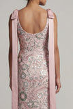 Vestido de Madre de la Novia rosa brillante de sirena con cuello barco largo y con lazos