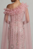 Vestido largo de sirena rosa brillante con volantes, con cuentas y capa