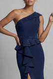 Vestido de la Madre de la Novia de Una Espada Azul Marino, de un hombro largo, con volantes