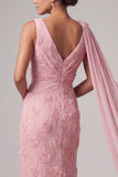 Vestido largo de sirena rosa con escote en V y sirena con serpentina