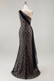 Vestido largo de sirena de un hombro de cuadros negro con volantes