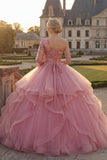 Vestido de baile rosa con volantes y lentejuelas de un solo hombro y manga larga