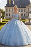 Vestido de gala azul claro con corsé aplicado al hombro y vestido de quinceañera