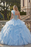 Vestido de gala de un hombro azul cielo con pliegues de quinceañera y volantes