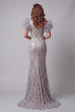Vestido de belleza largo de sirena plateado con un hombro con cuentas y flores en 3D