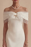 Vestido de graduación corto, ajustado y ajustado de hombros blancos