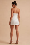 Corsé de lentejuelas bodycon sin tirantes brillante y pequeño vestido blanco