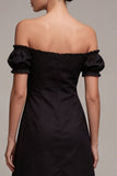Vestido negro A Line, con volantes