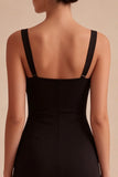 Corsé de escote cuadrado Vestido negro ajustado