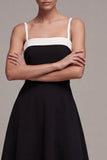 Vestido semiformal negro de cuello cuadrado con línea A