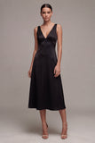 Vestido formal largo de satén negro de escote en V