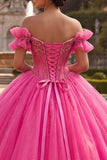 Vestido de baile fucsia con cuentas y hombros descubiertos vestido de quinceañera