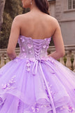 Vestido de baile lila sin tirantes con volantes y flores 3D