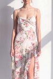 Vestido midi de flor rosa espagueti sin tirantes de gasa con volantes y abertura