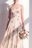 Vestido largo de dama de honor floral de albaricoque con gasa en A
