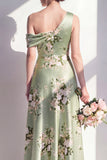 Vestido largo largo de dama de honor de satén verde salvia de un hombro