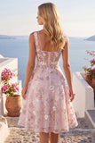 Corsé rosa de cuello cuadrado con vestido floral de bienvenida a casa
