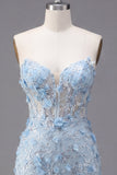 Corsé azul brillante con flores, vestido ajustado corto, sin tirantes y con cuentas