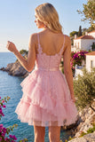 Vestido de bienvenida rosa rosa con tirantes finos y volantes