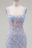 Vestido de Homecoming con corsé transparente azul con flor fruncido y apliques con abertura