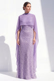 Vestido largo de madre de la novia con cuello halter morado morado sirena y capa