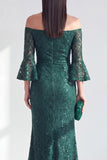 Vestido largo de la madre de la novia con cuentas de sirena verde oscuro al descubierto