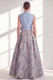 Vestido largo azul de madre de la novia con escote en V y escote en V