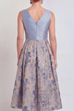 Vestido midi de mariposa azul marino azul marino con escote en V