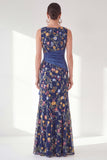 Vestido largo de madre de la novia con cuello de sirena marino y bata con cuello largo y abertura