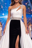 Vestido largo de certamen de sirena blanco y negro, un hombro fruncido y cuentas