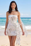 Vestido blanco pequeño bodycon con volantes florales sin tirantes