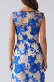 Vestido corto de trabajo azul floral de cuello cuadrado y funda