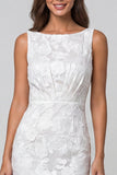 Vestido de trabajo midi floral con escote barco de marfil con funda fruncido