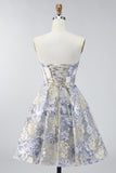 Corsé azul polvoriento Línea A Vestido corto floral sin tirantes para el homecoming