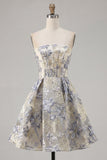 Corsé azul polvoriento Línea A Vestido corto floral sin tirantes para el homecoming