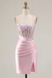 Vestido de Homecoming con corsé rosa transparente y cuentas fruncidas, con abertura