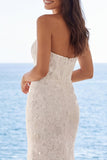 Vestido de novia sin tirantes de marfil sirena floral con cola
