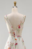 Vestido de novia de línea A con cuello en V en marfil floral